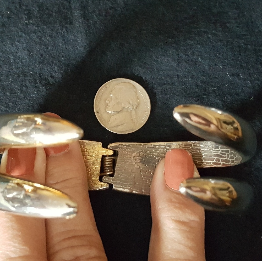 Bracelet - Picture 3 of 4